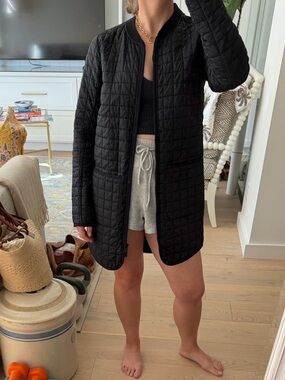athleta recycled grandview shell jacket in black